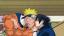 Naruto est enfin devenu un Ninja et pourra mener sa première mission en compagnie de deux autres jeunes ninja. Ses co-équipiers sont Sakura Haruno et Sasuke Uchiwa. Naruto a le coup de foudre pour la belle Sakura mais elle ne prête attention qu’à Sasuke. A l’inverse de Naruto, Sasuke est non seulement beau et sympa mais aussi un Ninja d’élite aux compétences étendues. Cette situation n’amusant pas Naruto, il décide de comploter contre Sasuke.